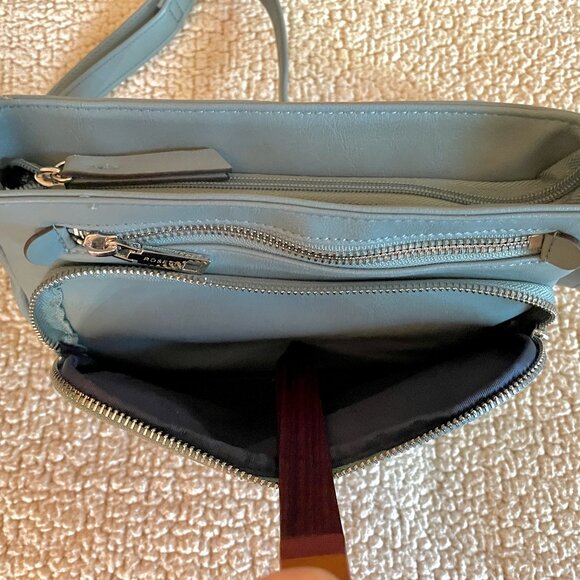 NWOT Rosetti Blue Small Crossbody Purse * Silver Accents * Multiple Pockets - Picture 4 of 9